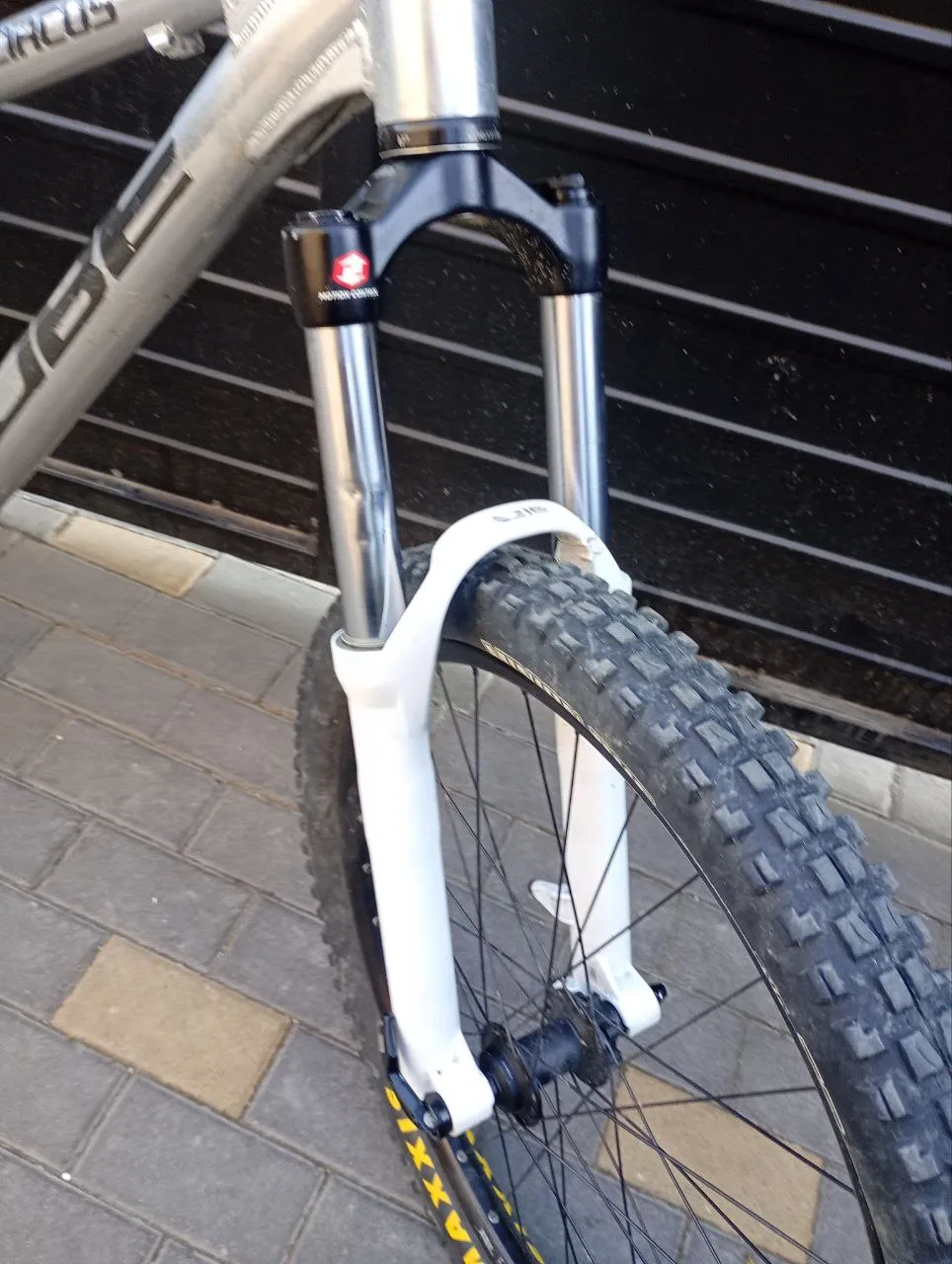 Групсет Shimano XT + SRAM X4 + сідло Magpedo + втулка Hope Pro 2 + вилка Rock Shox Domain 318 та ін. фото 2