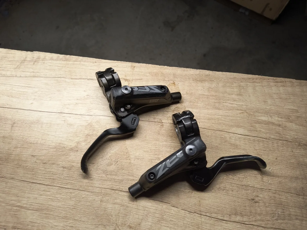 Гальмівні ручки Shimano Zee фото 1