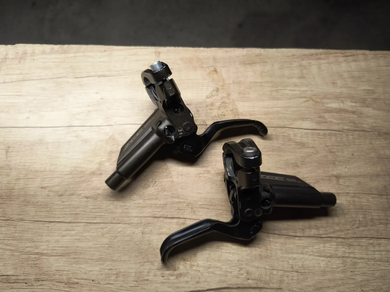 Гальмівні ручки Shimano Zee фото 2