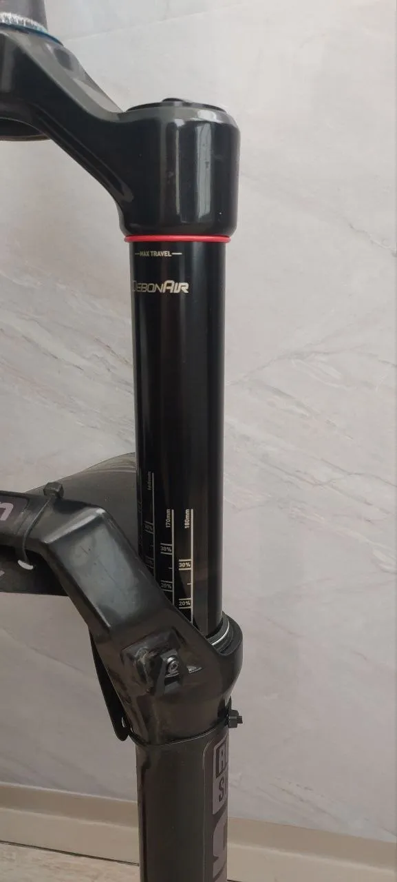 Rock Shox Domain Charger R 38 вилка 160мм фото 4