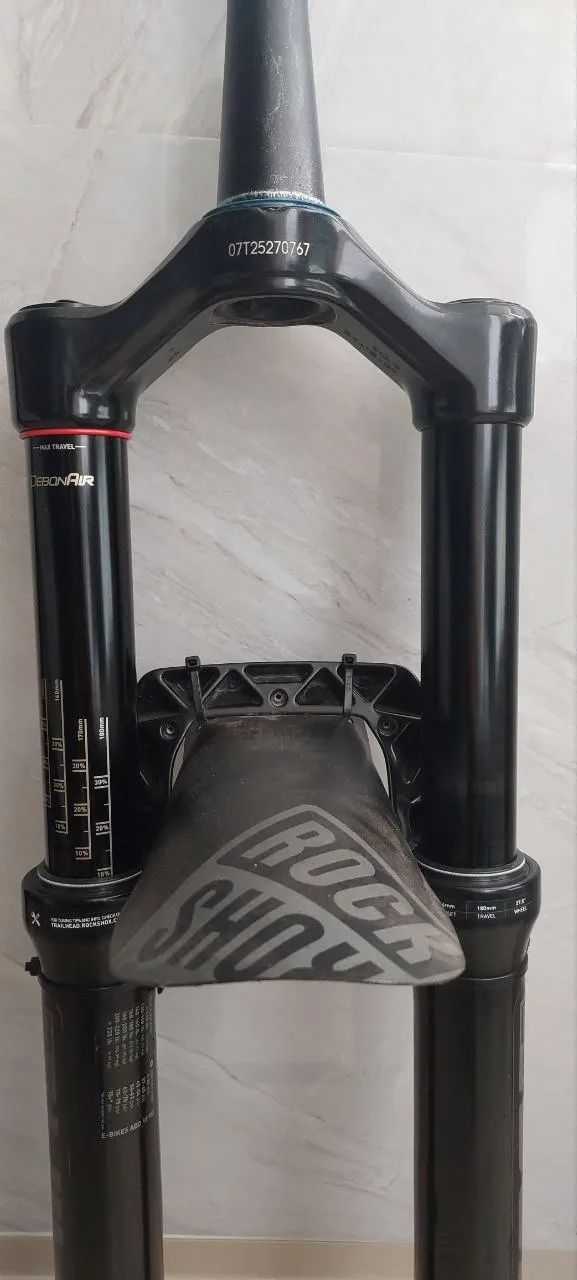 Rock Shox Domain Charger R 38 вилка 160мм фото 6