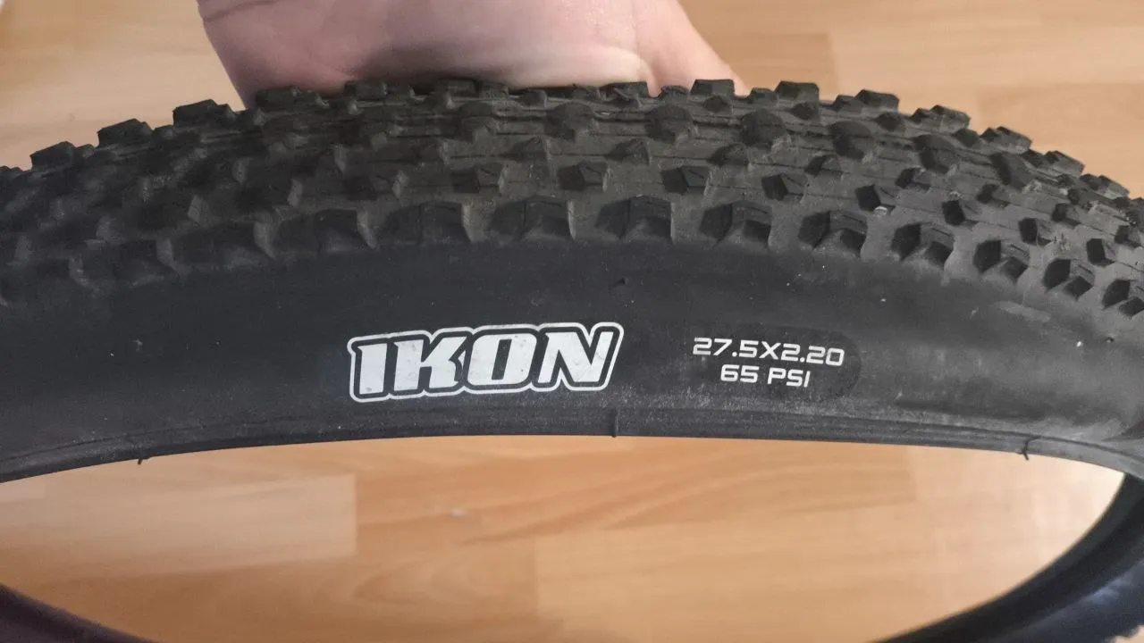 Покришки Maxxis Ikon 27,5 2,20 фото 1
