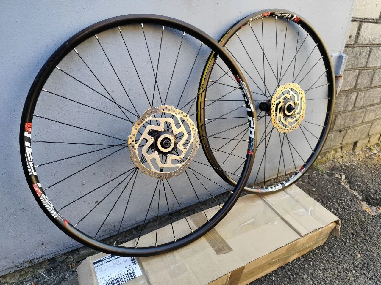 Колеса 27.5 MACH1 NEURO + SHIMANO фото 2
