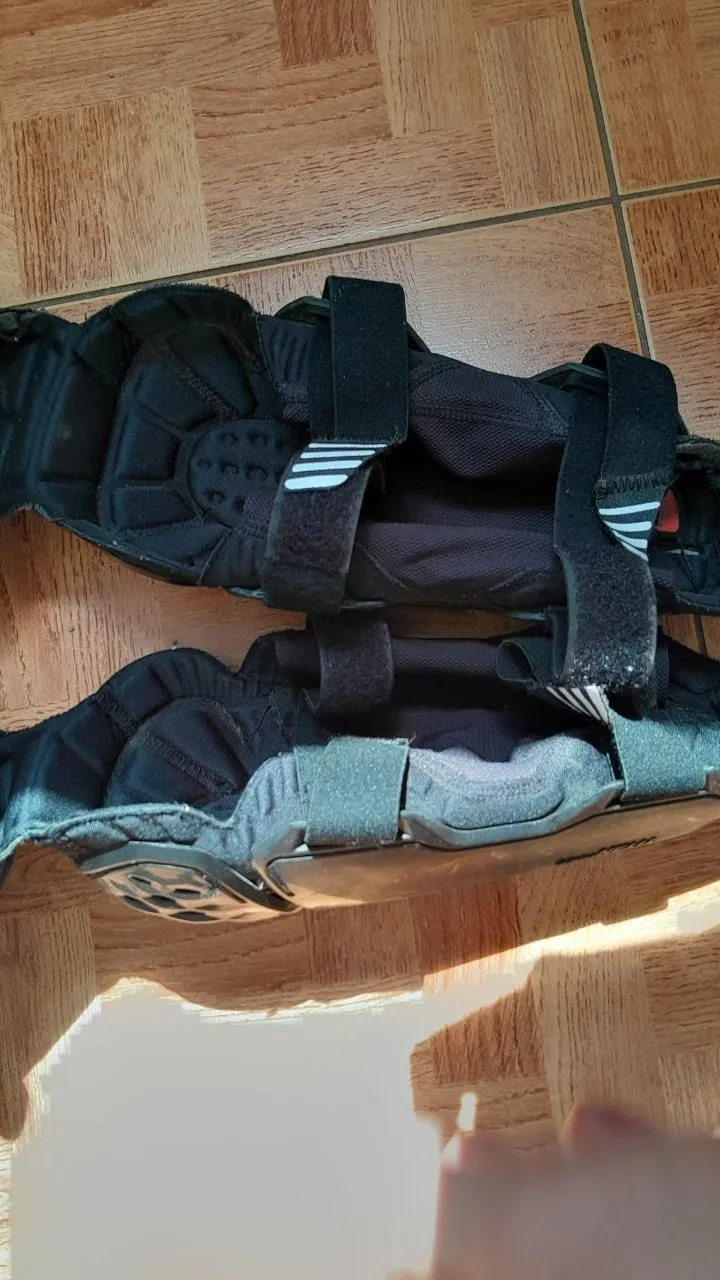 Налокітники FOX TITAN RACE L/XL фото 4