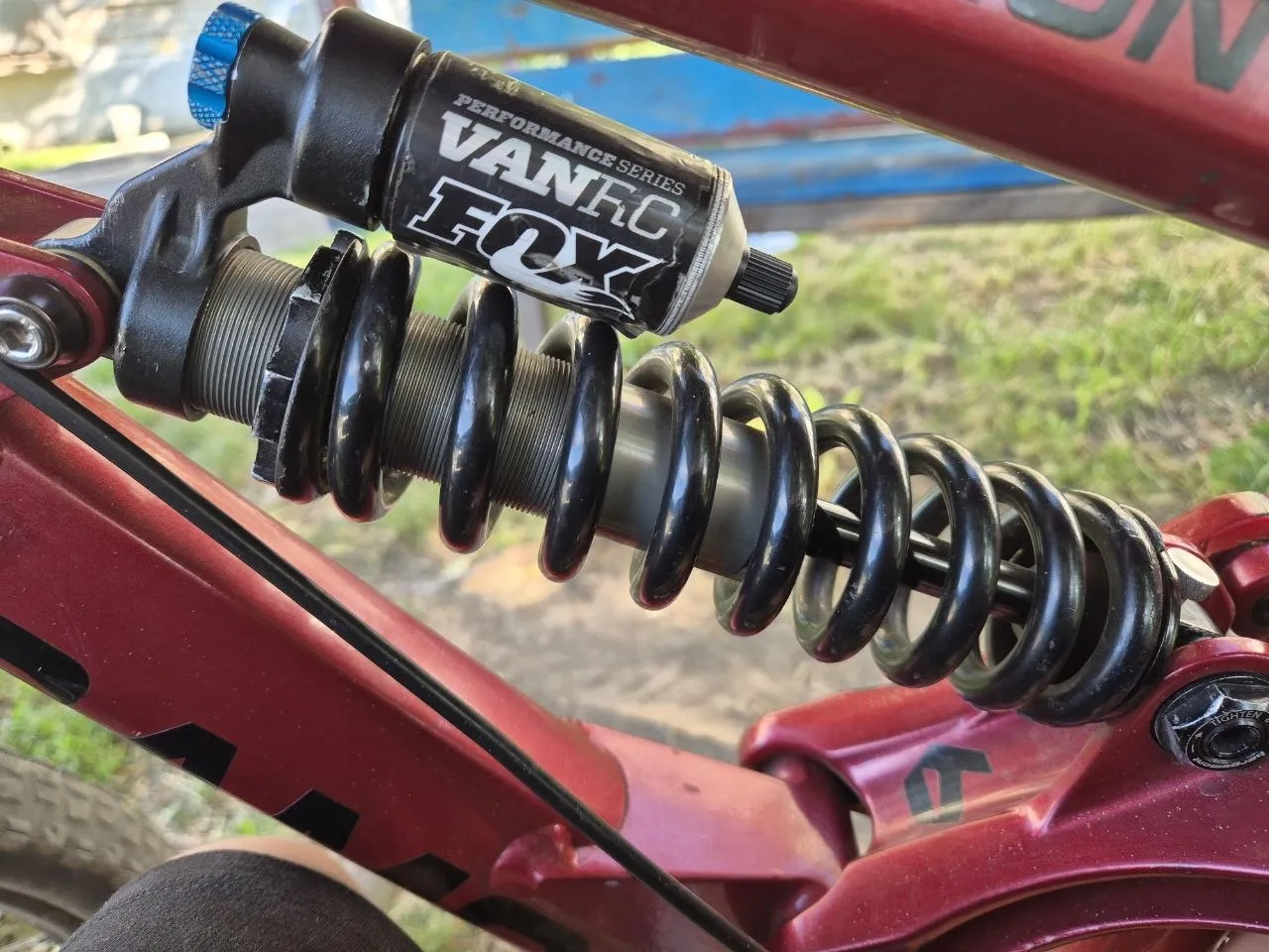 Амортизатор Fox Van RC на RockShox Vivid та подібні фото 1