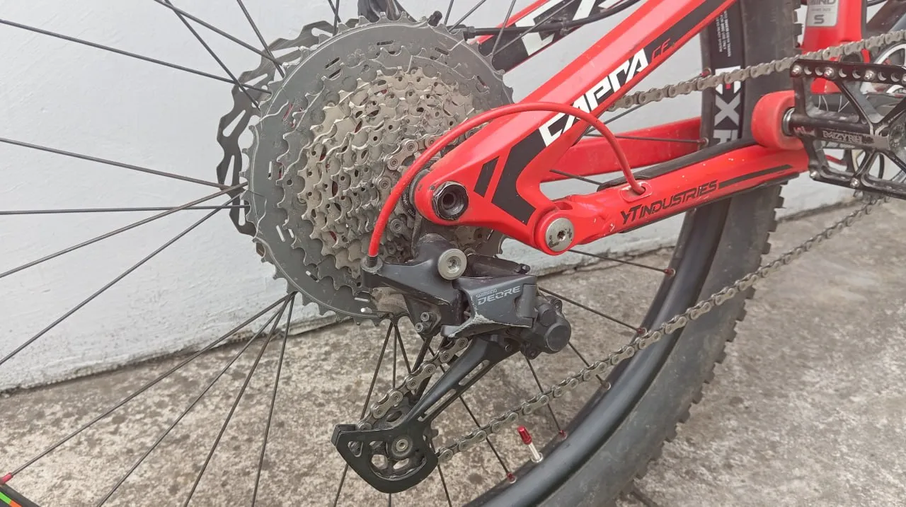 Карбоновий ендуро YT Industries Capra CF 27.5" S фото 8