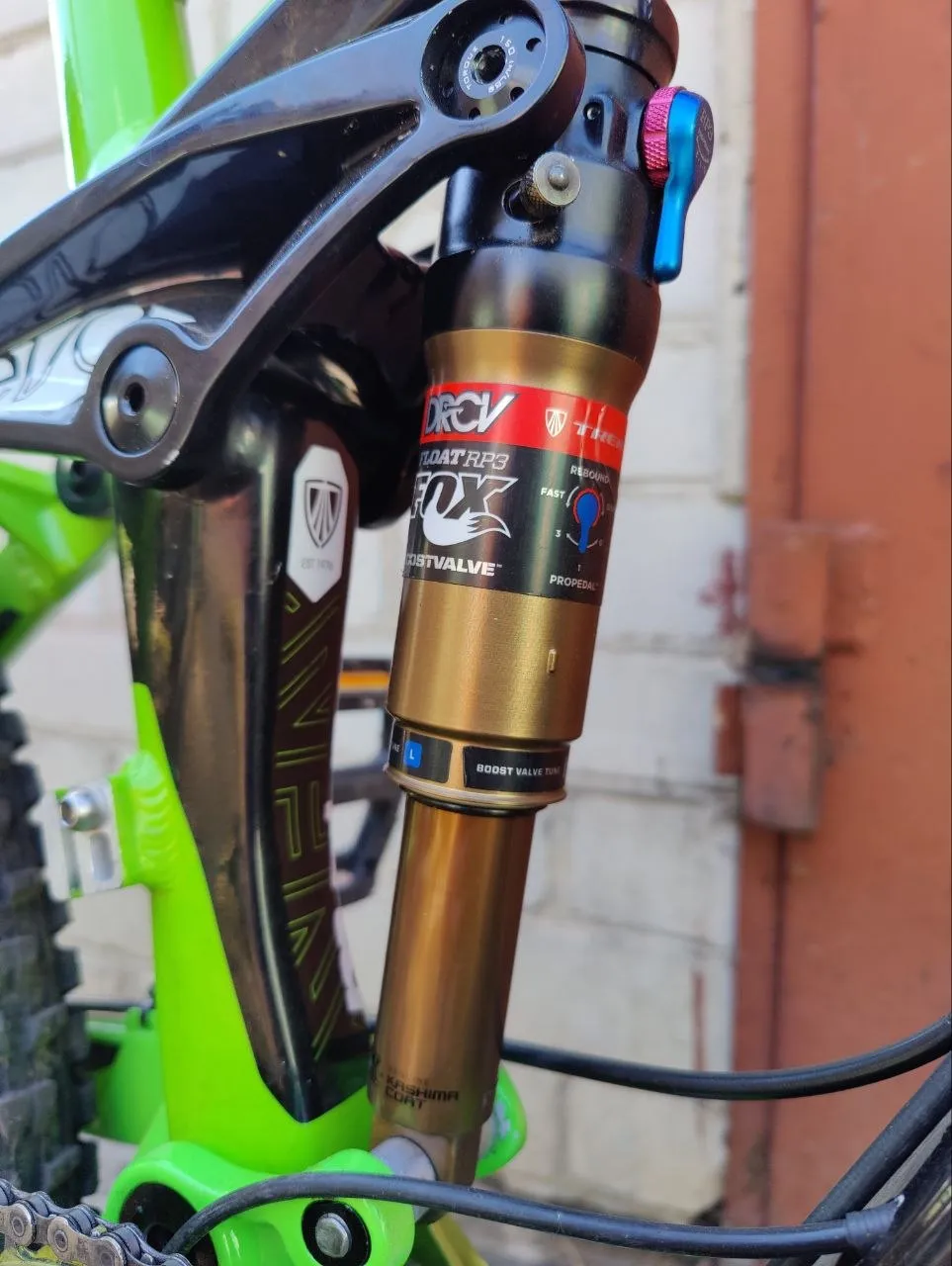 Trek Slash 9 Fox Talas Kashima фото 8