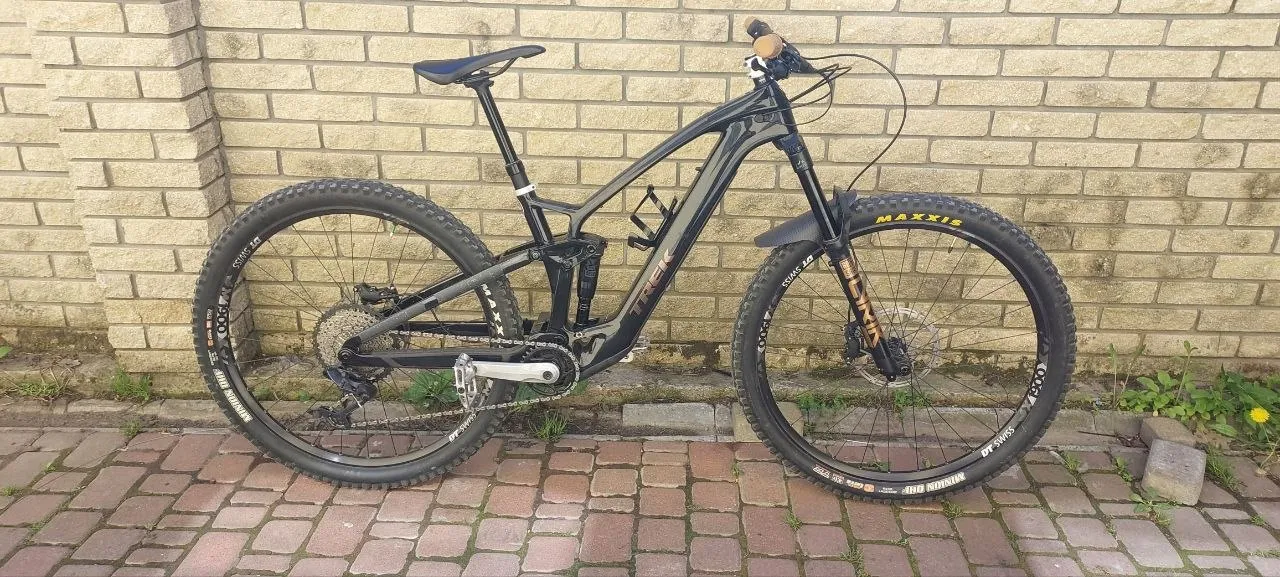 Trek Fuel EXE Carbon OCLV електровелосипед фото 1