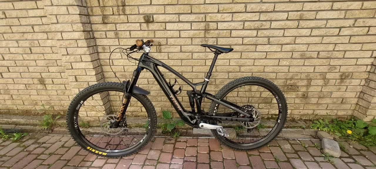 Trek Fuel EXE Carbon OCLV електровелосипед фото 5