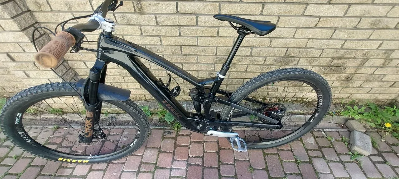 Trek Fuel EXE Carbon OCLV електровелосипед фото 7