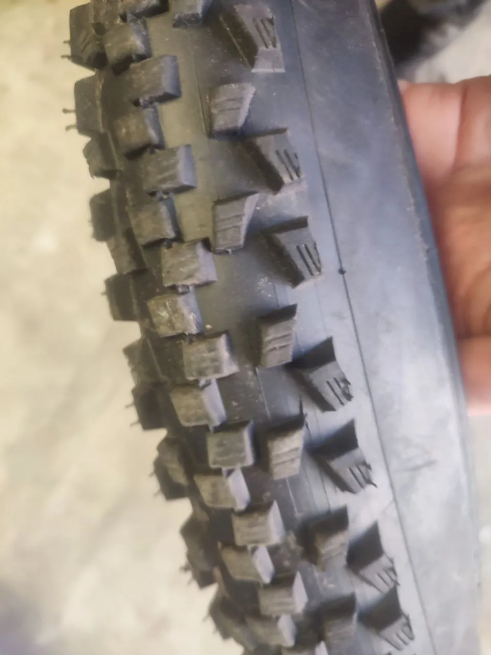 Покришка Schwalbe Black Jack 2.25 фото 4