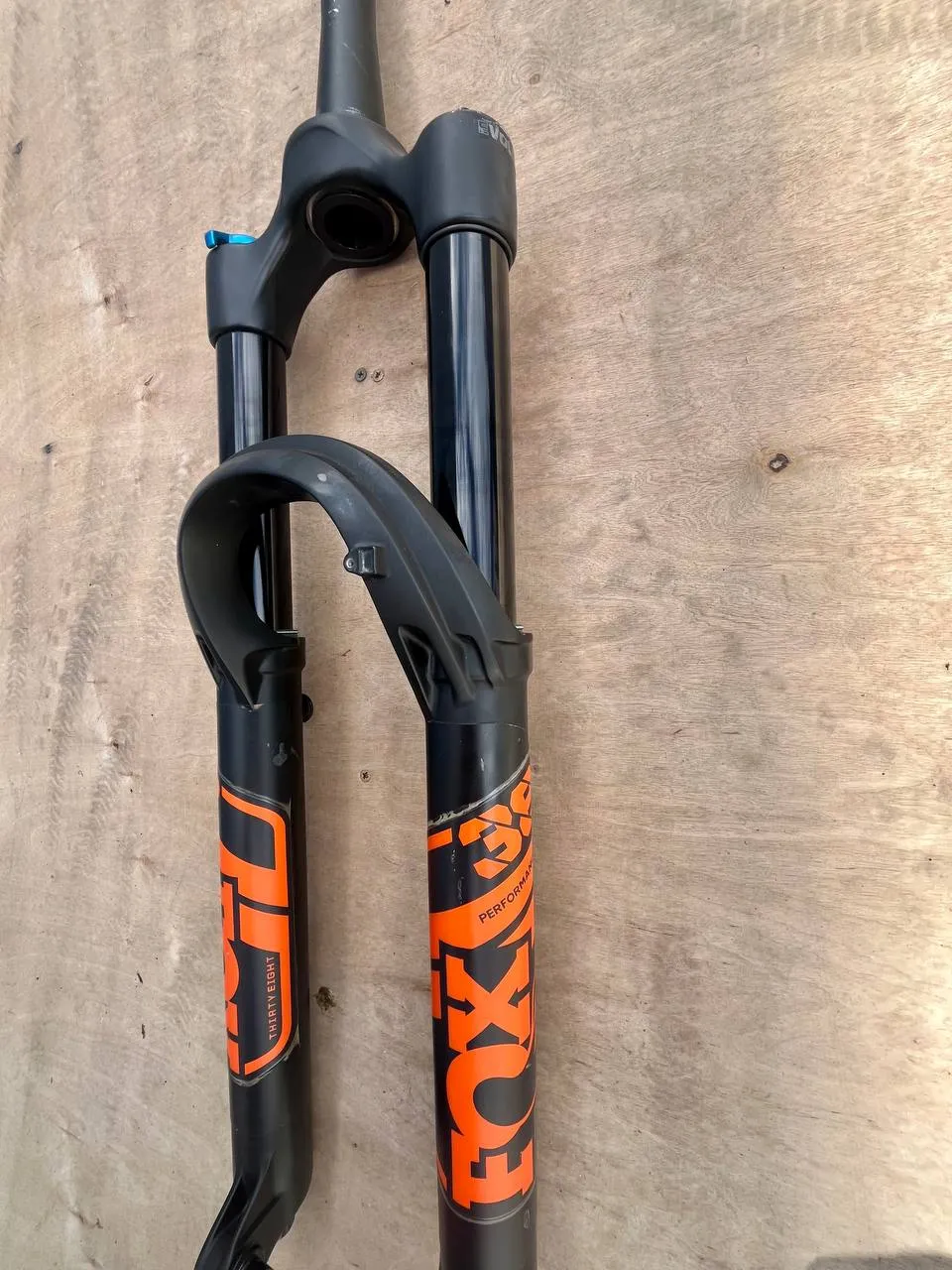 Fox 38 Performance 2022 вилка 180 mm фото 4