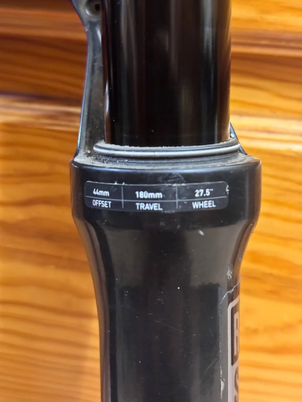 RockShox Domain 27,5 2022 фото 4
