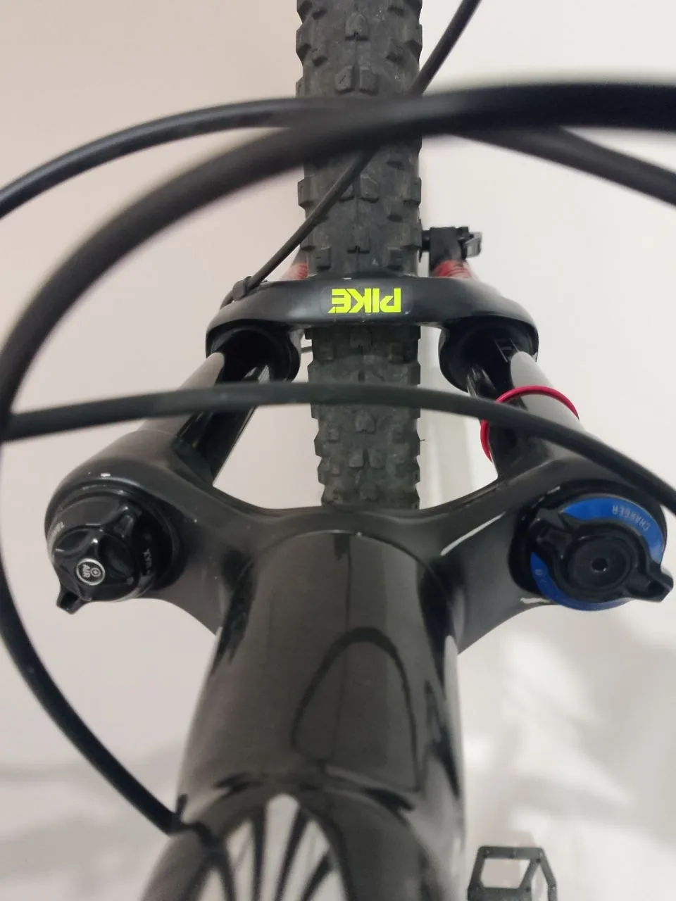 RockShox Pike Dual Position Air 27.5" вилка фото 2