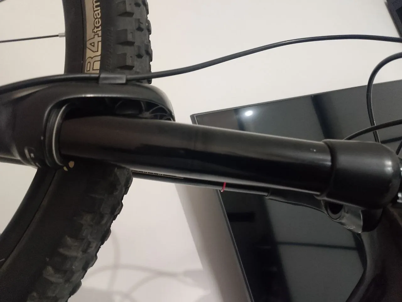 RockShox Pike Dual Position Air 27.5" вилка фото 7