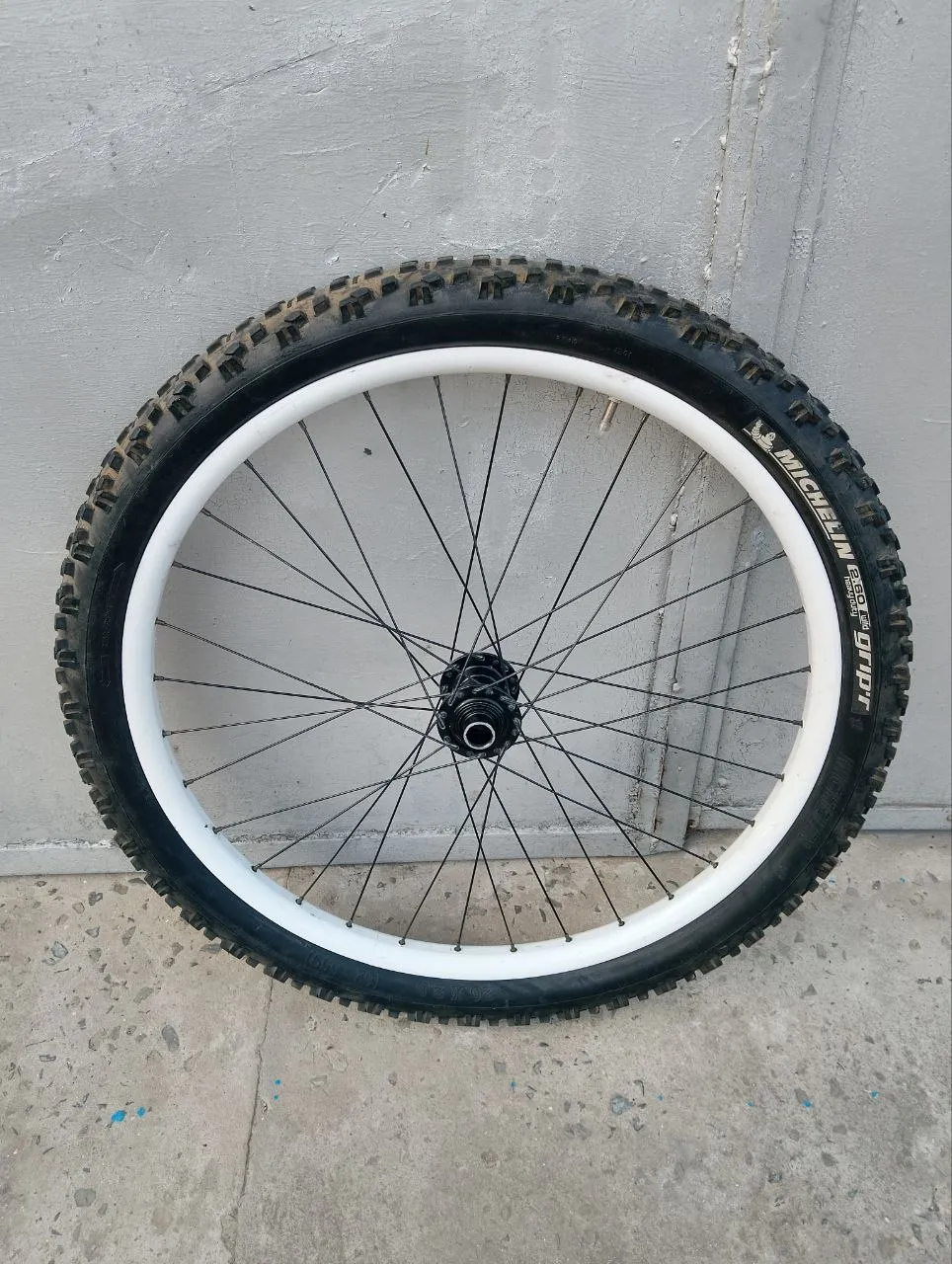 Колесо передне 26 Sun Rims Single Track + PIV + Michelin фото 1