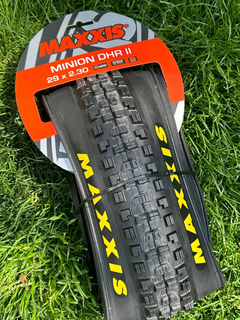 Покришка Maxxis Minion DHR II 29x2.3" фото 1