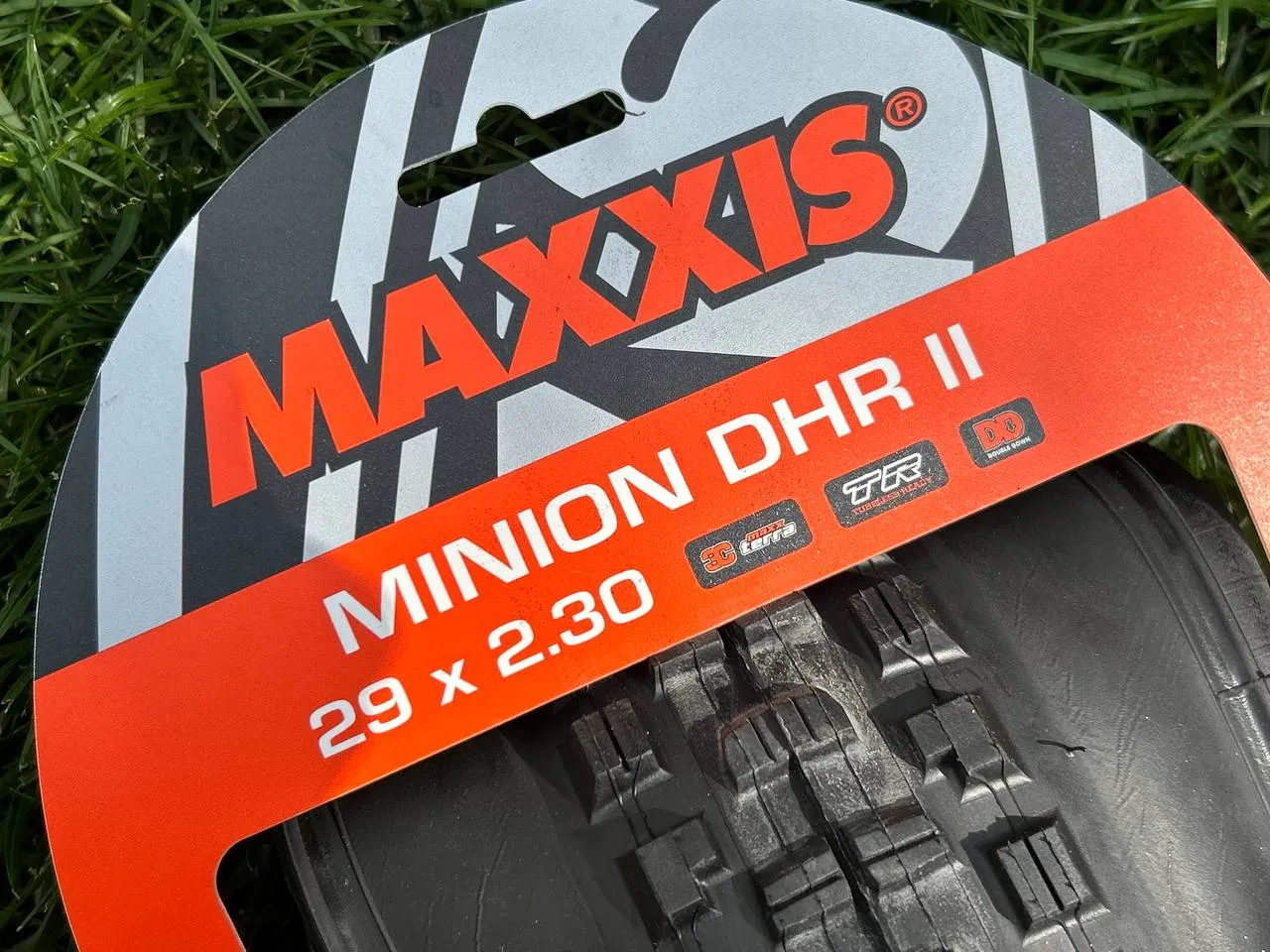 Покришка Maxxis Minion DHR II 29x2.3" фото 2