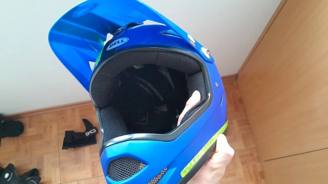 Шолом Bell Sanction M фото 1