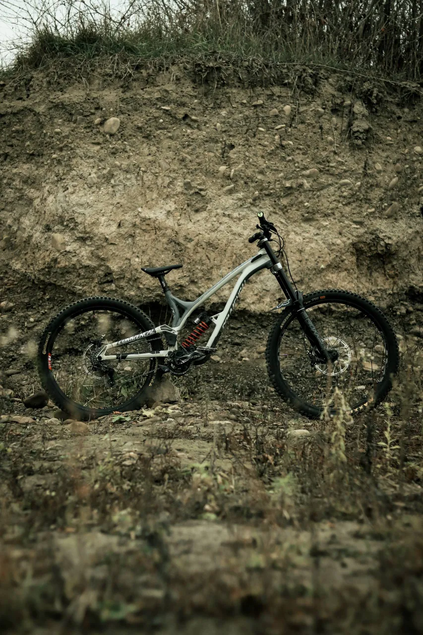Велосипед Commencal Supreme DH V4 2022 L фото 3