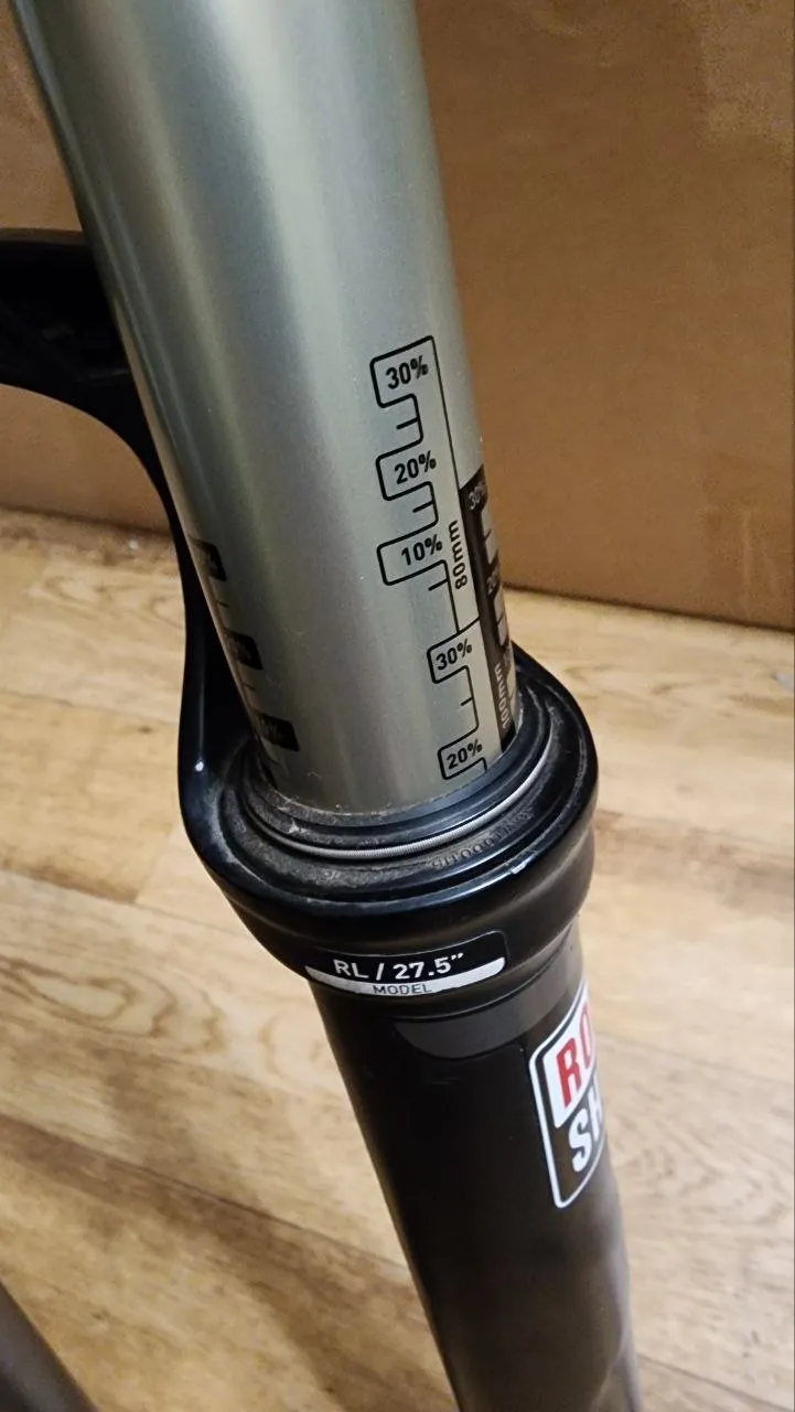 Вилка Rockshox Reba RL 27.5 100mm 15*100 фото 8