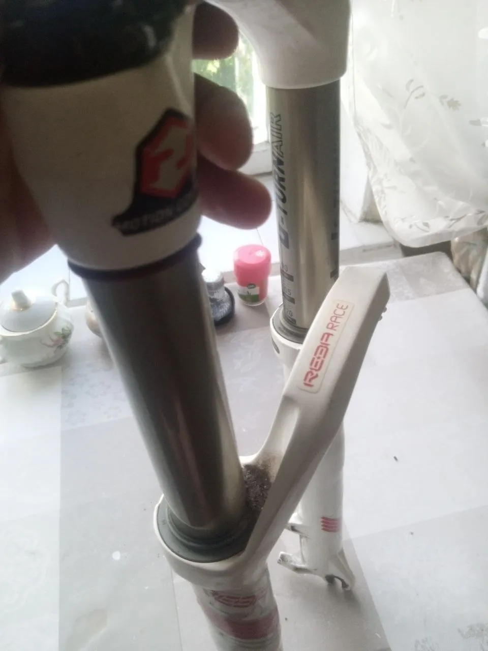 Вилка RockShox Reba Race U-Turn 26" фото 3
