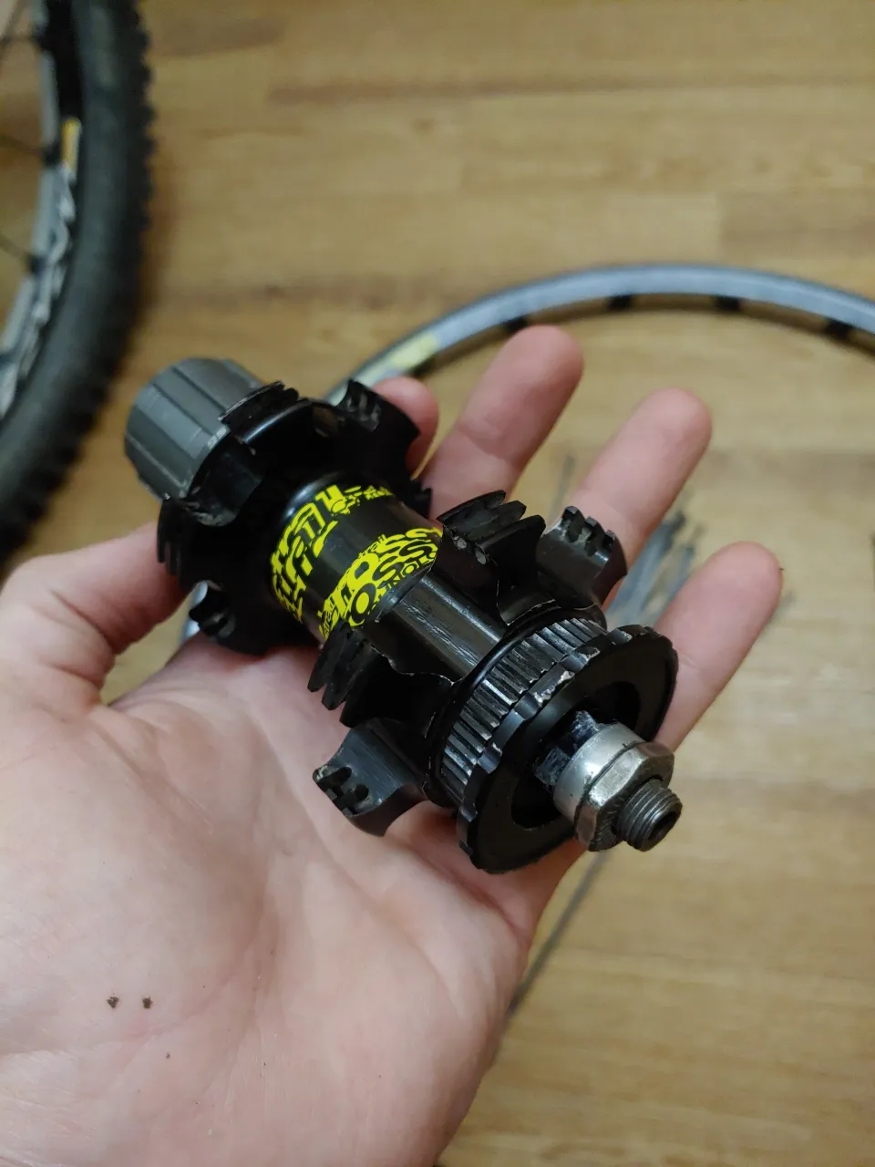 Задня втулка Mavic Crosstrail + спиці + обід фото 3