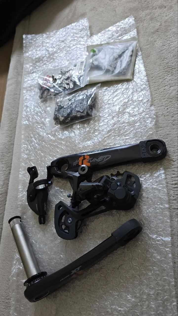 Групсет Shimano Deore XT + ланцюги фото 1