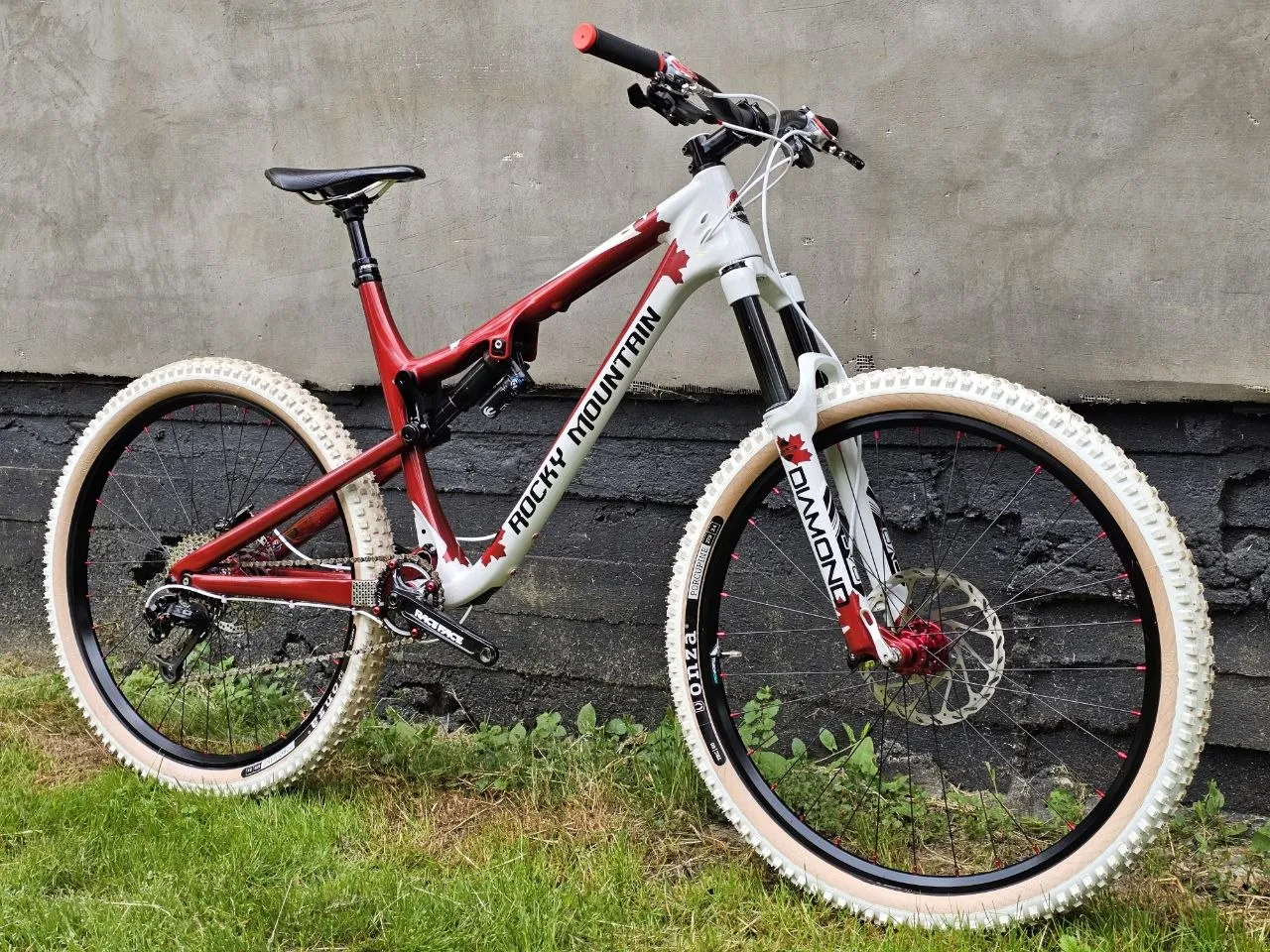 Rocky Mountain Thunderbolt 27.5 L карбонова фото 1