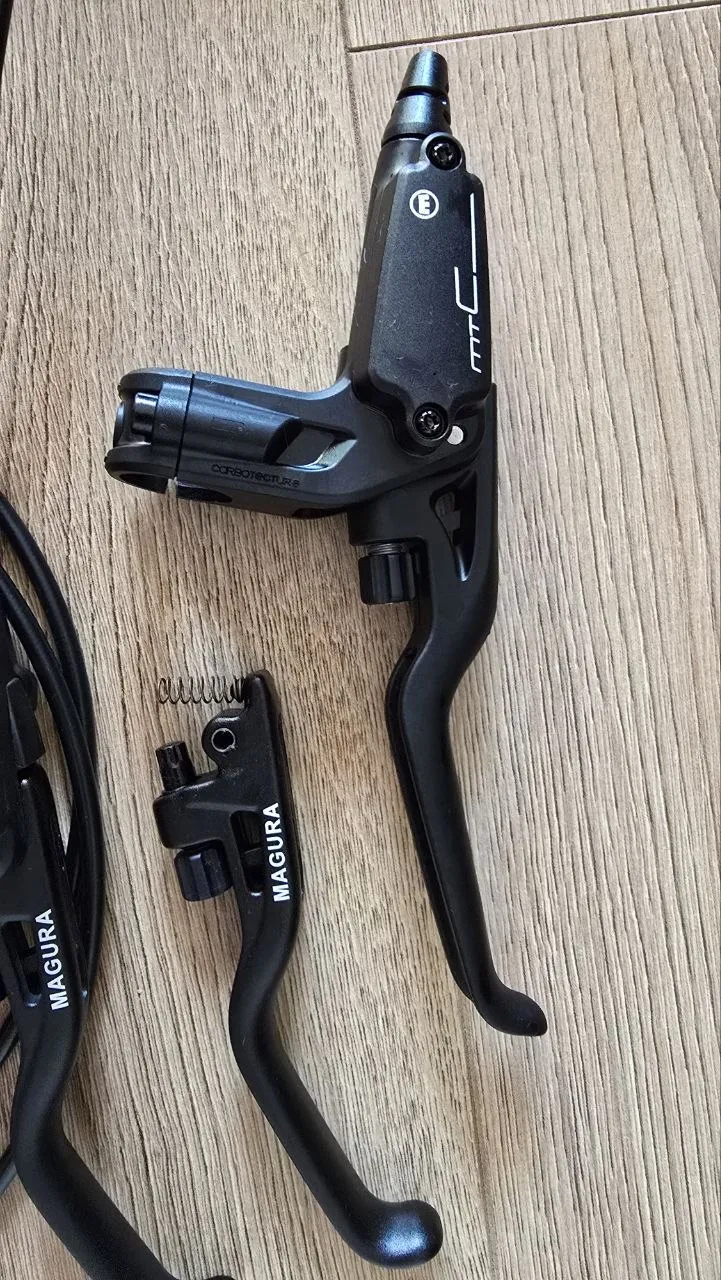 Гальмівна ручка Shimano MT200 фото 2