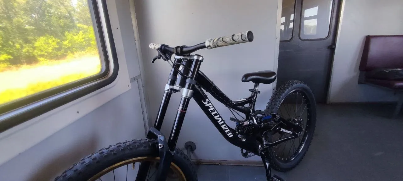 Рама Specialized Demo 8 + амортизатор Rock Shox Kage RC фото 1