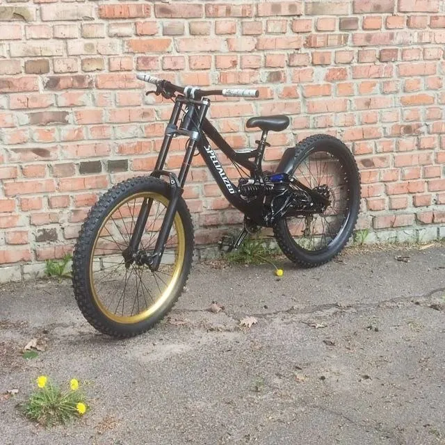 Рама Specialized Demo 8 + амортизатор Rock Shox Kage RC фото 2
