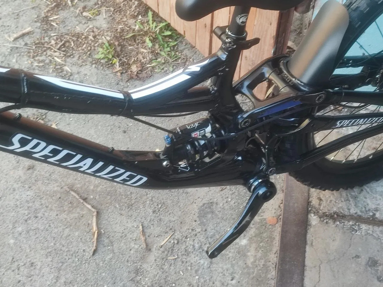 Рама Specialized Demo 8 + амортизатор Rock Shox Kage RC фото 3