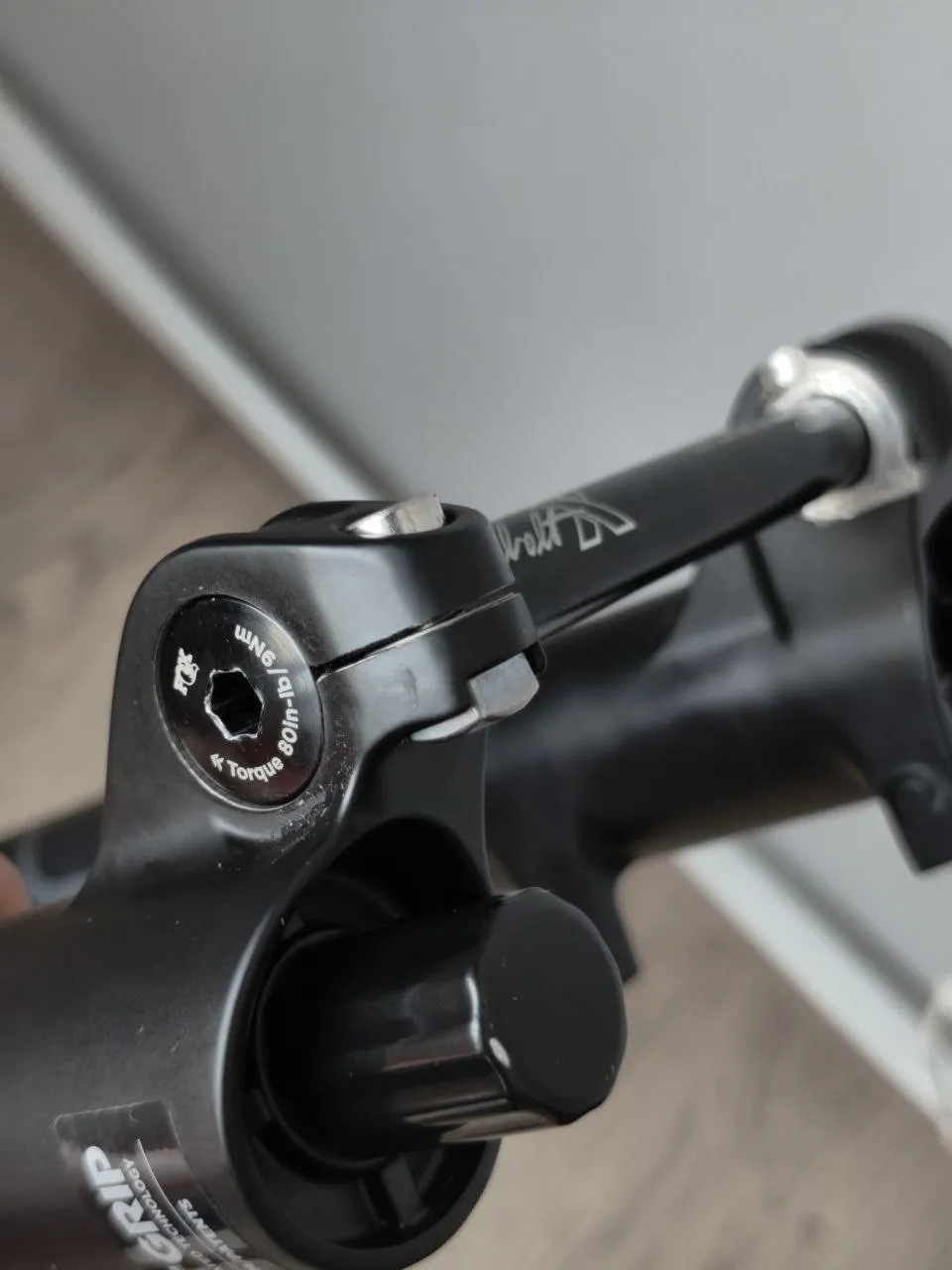 Вилка Fox 38 Performance Grip 170 mm фото 8