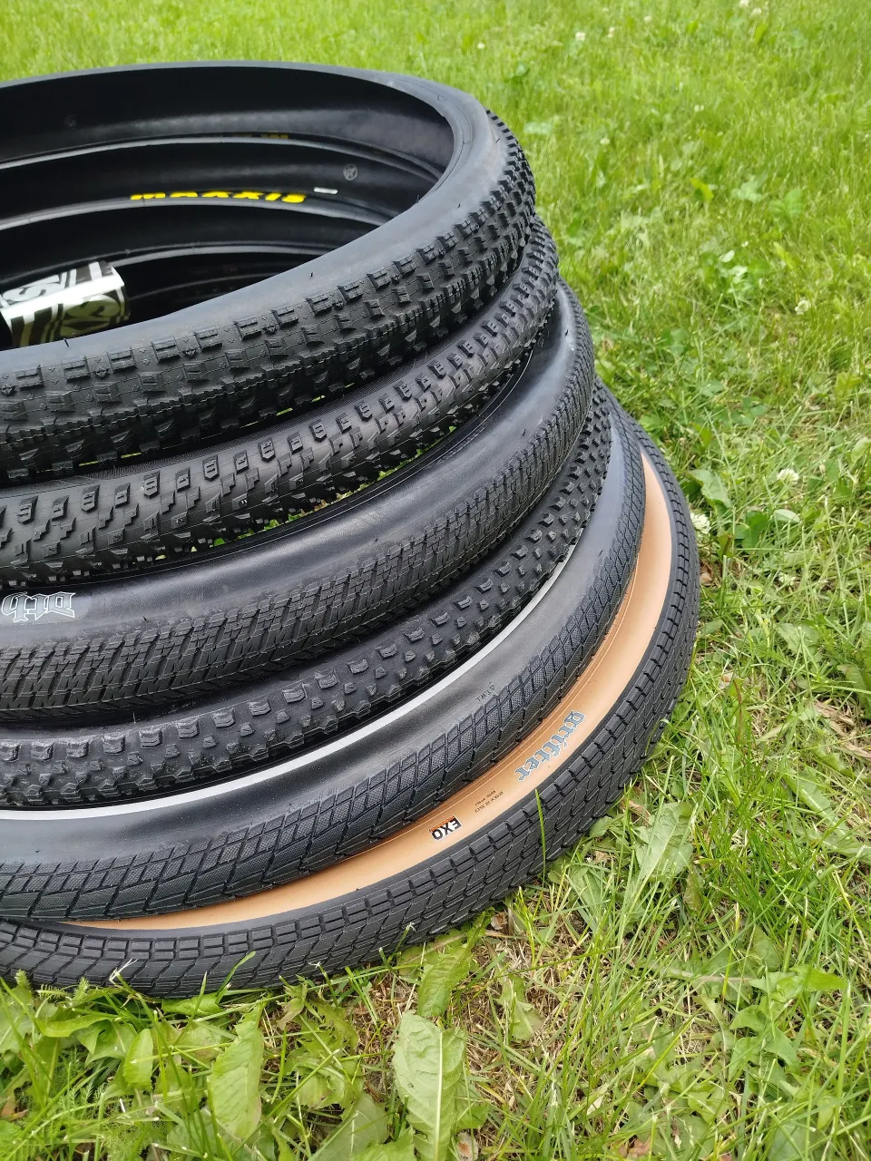 Покришки Maxxis Ikon, DTH, Holy Roller та ін. фото 3