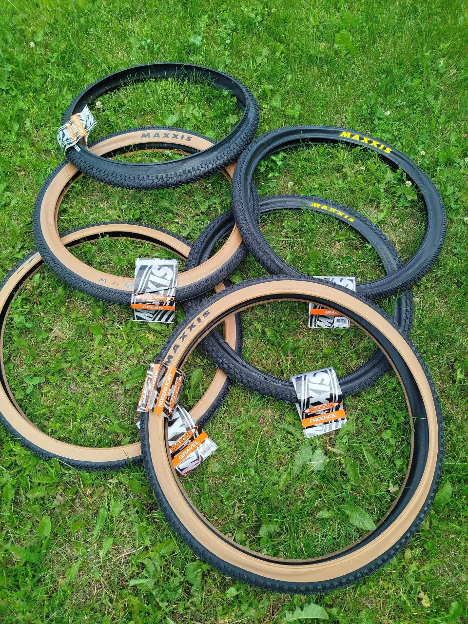 Покришки Maxxis Ikon, DTH, Holy Roller та ін. фото 5
