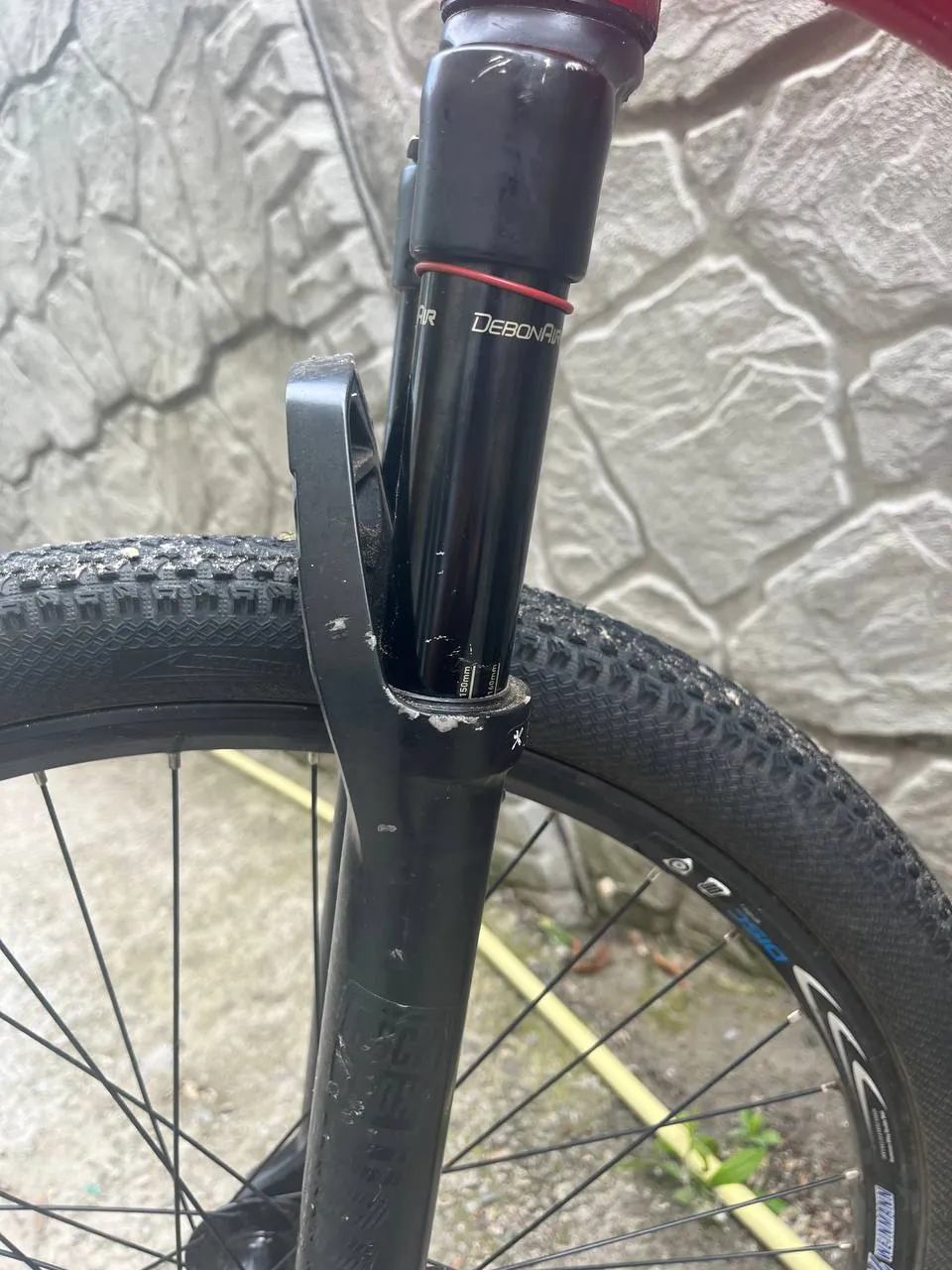 Rock Shox Revolution вилка 90mm 2020 фото 3