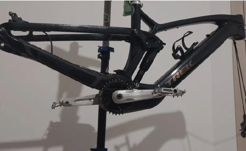 Рама Trek Fuel EX E Full Carbon OCLV 2024 фото 2