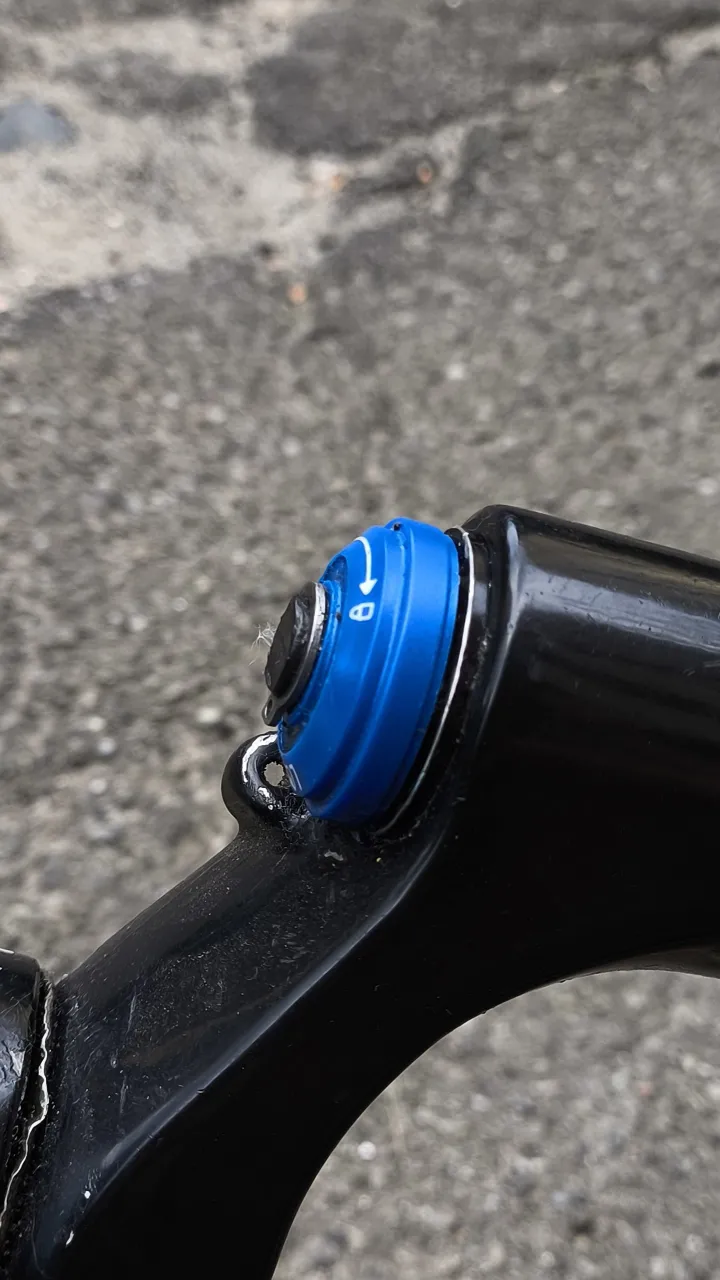 RockShox Recon U-Turn 26 пружинна вилка під 20-ту вісь фото 6