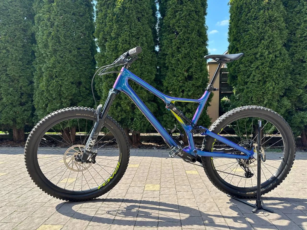 Specialized Stumpjumper Comp Carbon 27.5 фото 1
