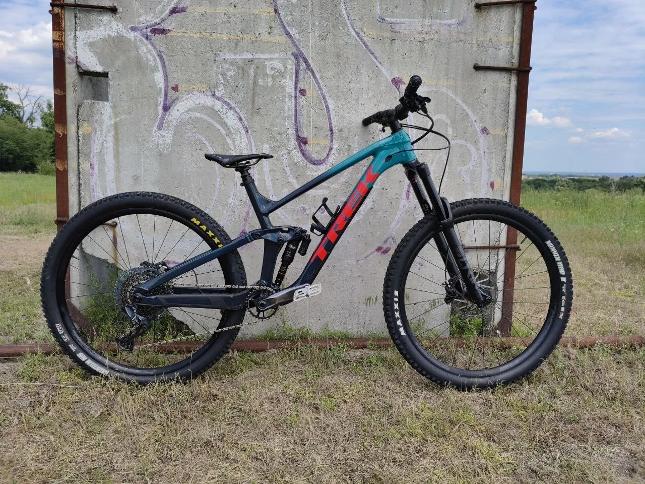 Trek Slash 8 29" L фото 1