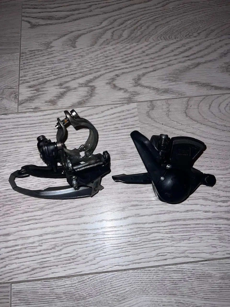 Перемикач Shimano Altus SL-M370 фото 2