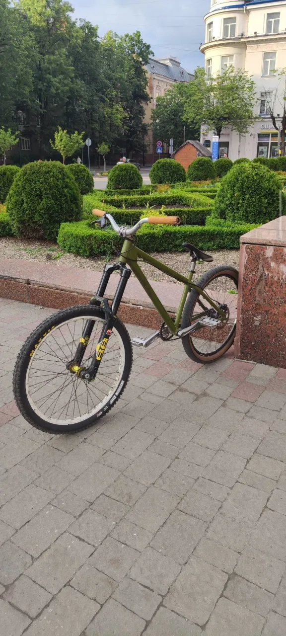 Вилка Marzocco Bomber 66 RC фото 3