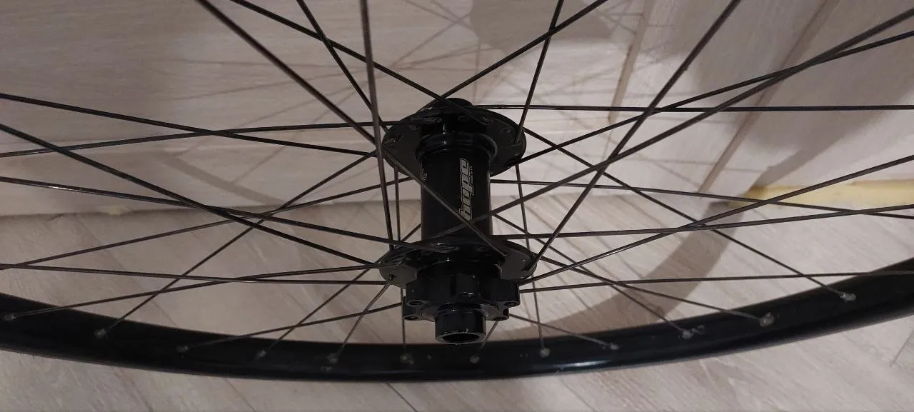 Колесо 29" + Вилка RockShox Lyrik RC2 Charger 3 + Руль Race Face Atlas фото 2