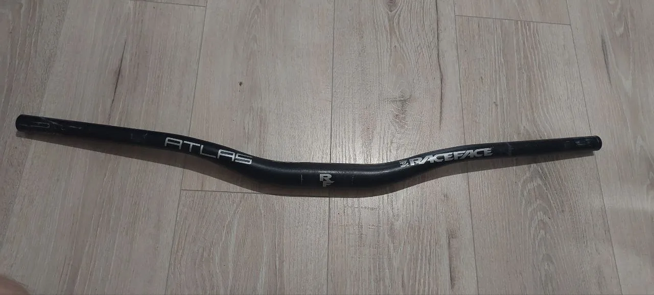Колесо 29" + Вилка RockShox Lyrik RC2 Charger 3 + Руль Race Face Atlas фото 4