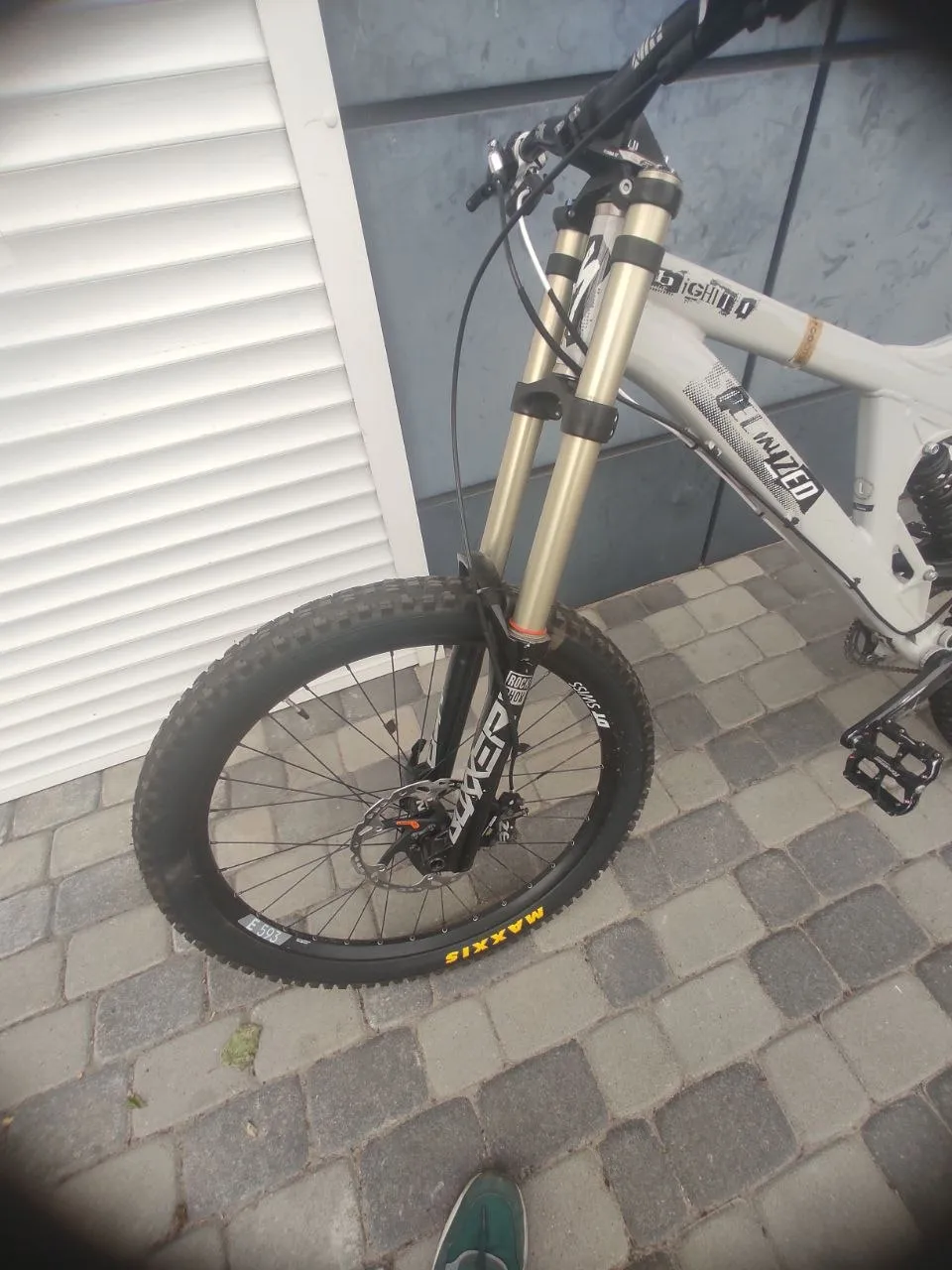 Byk Hit 1 Rockshox Boxxer Fox Van R Shimano Deore фото 3
