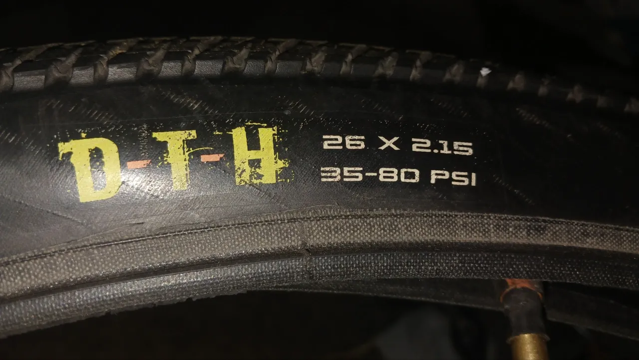 Maxxis DTH 26x2.15 фото 1