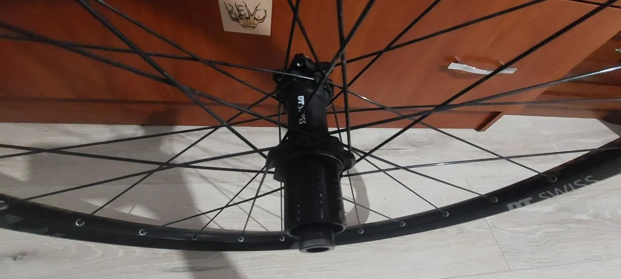 Гальмівний диск Sram HS2 180mm + Колесо 29" ZTR Stans Flow Mk3 + Вилка RockShox Lyrik RC2 + Колесо заднє DT Swiss M1900 фото 2