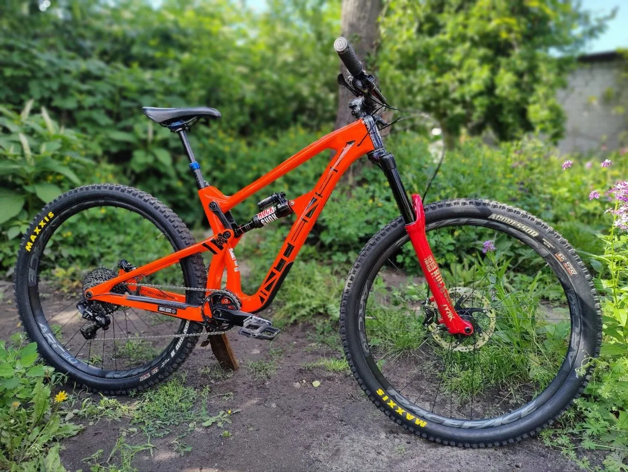 Intense Carbine 29 карбон RockShox Lyrik Ultimate фото 2