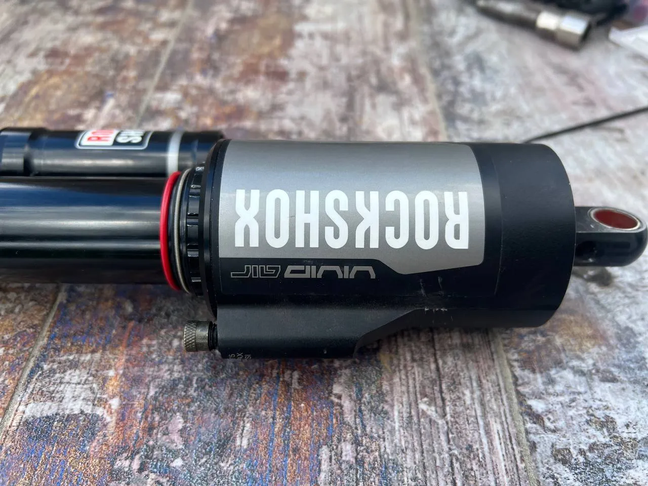 Амортизатор Rock Shox Vivid Air 240x76 фото 3